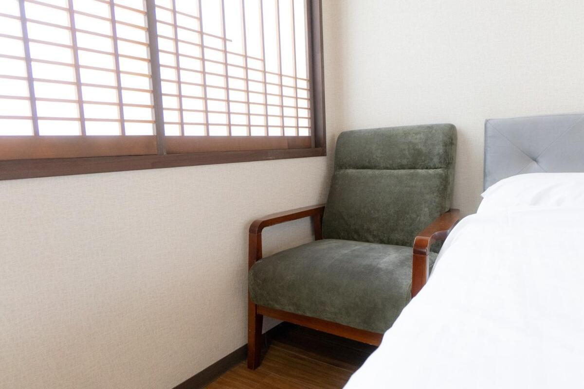 3F Guest House Netomari 西九条駅から徒歩2分 Осака Екстериор снимка
